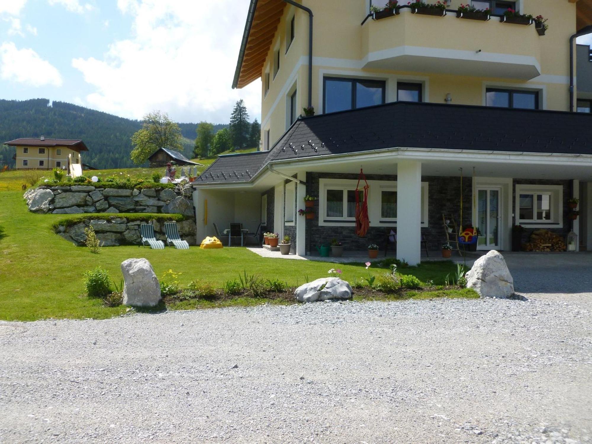 Ferienwohnung Bergblick Filzmoos Exterior photo